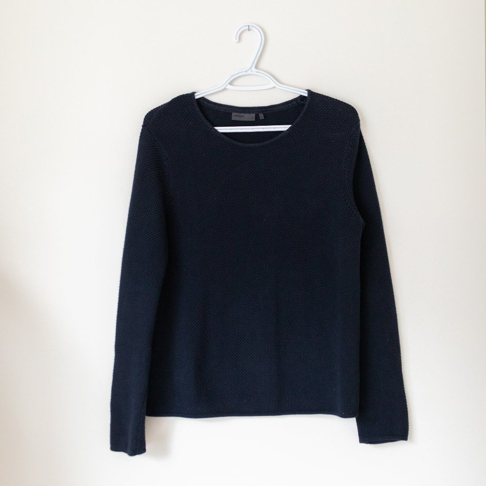 Navy Blue Knit Minimum Sweater